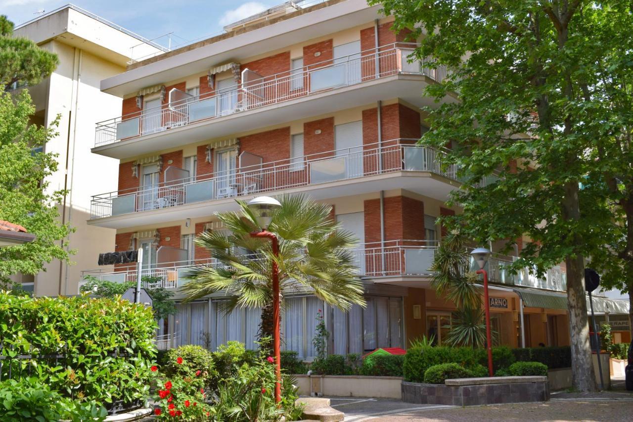 Hotel Arno Misano Adriatico Buitenkant foto