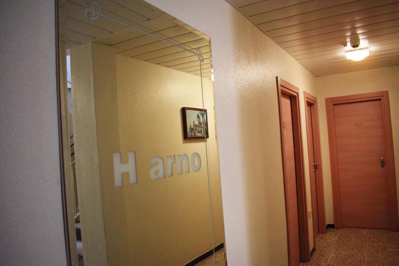 Hotel Arno Misano Adriatico Buitenkant foto